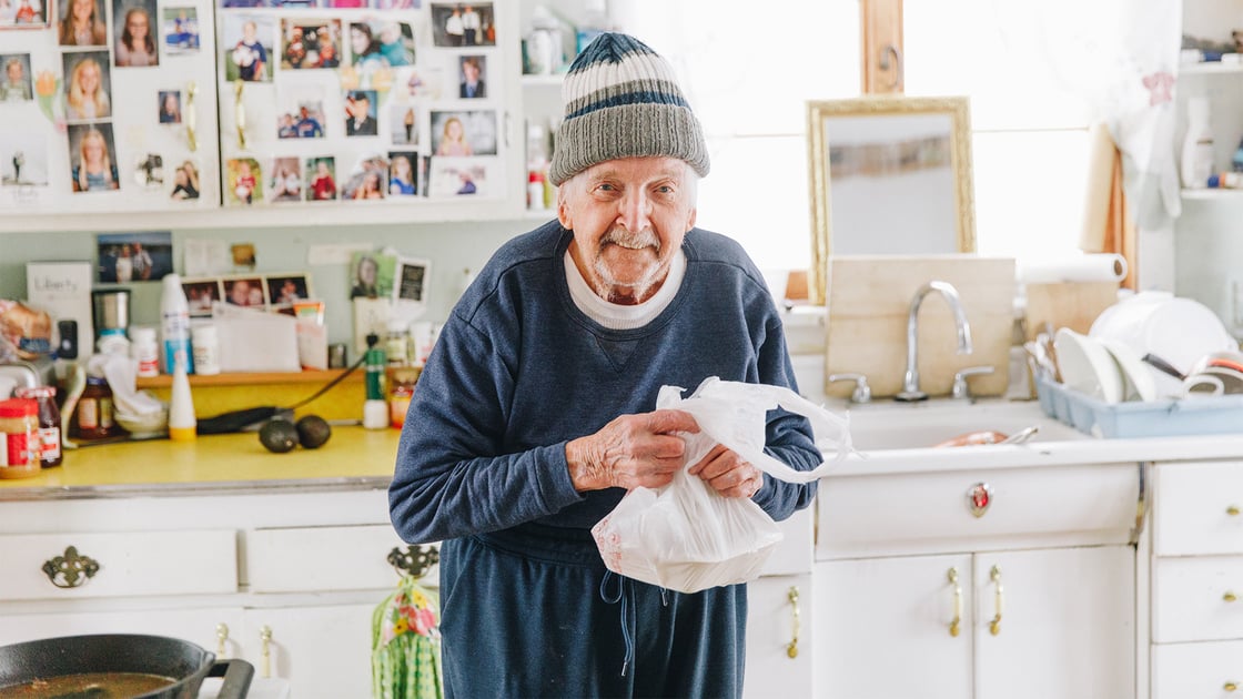 09-25-25-MealsonWheels-Delivery