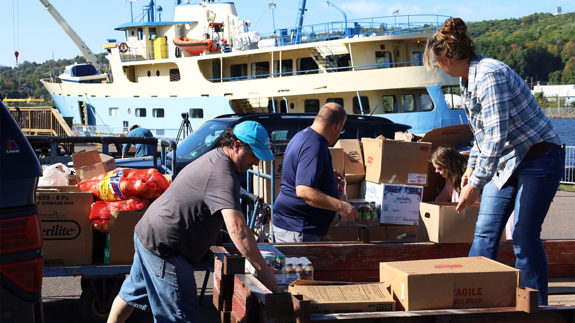 2025-09-30-IsleRoyale-Food-Delivery