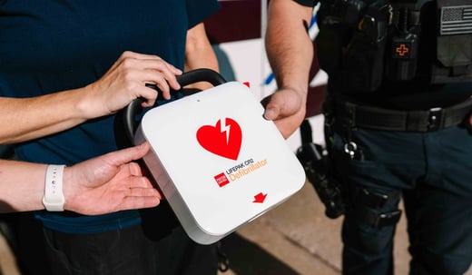 AED in Hands of First Responders
